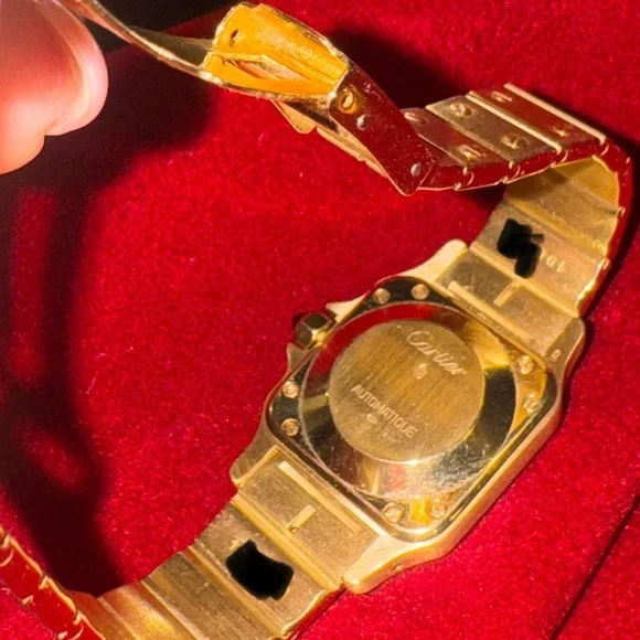 Vintage Cartier Santos 23.5mm 18K yellow gold watch - www  display picture 1